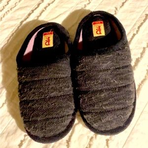 Black slippers